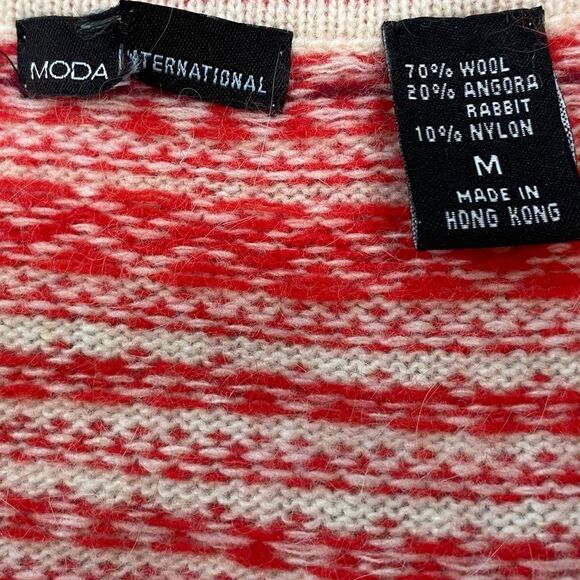 Moda International Nordic V-Neck Wool and Angora Blend Long Sleeve Sweater - Picture 4 of 5